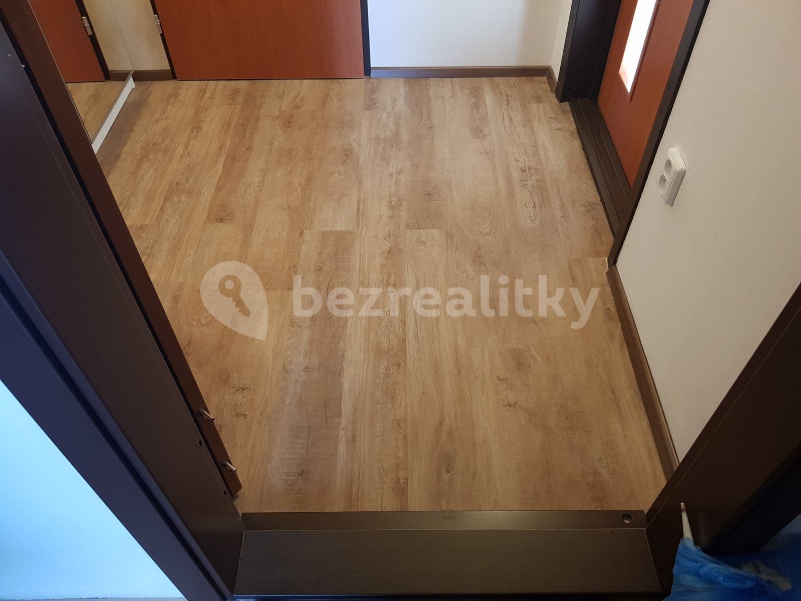 Prenájom bytu 1-izbový 32 m², Angelovova, Praha, Praha Prenájom bytu 1-izbový 32 m², Angelovova, Praha, Praha