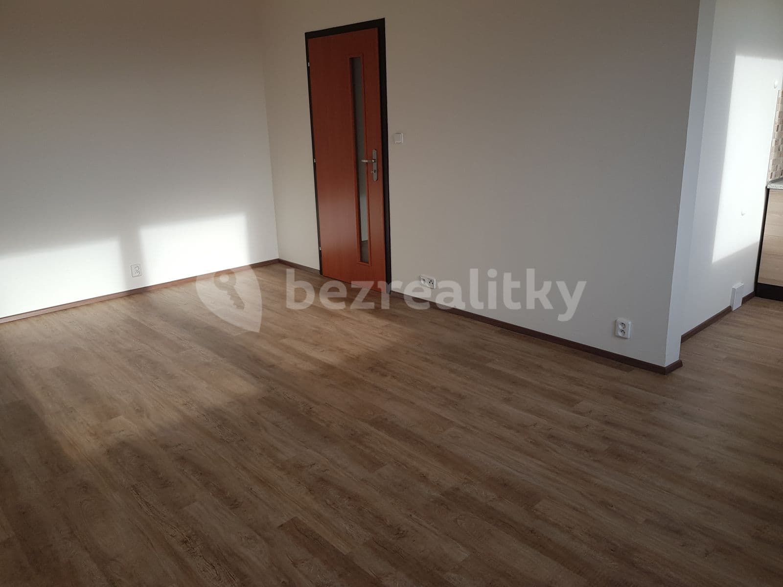 Prenájom bytu 1-izbový 32 m², Angelovova, Praha, Praha Prenájom bytu 1-izbový 32 m², Angelovova, Praha, Praha