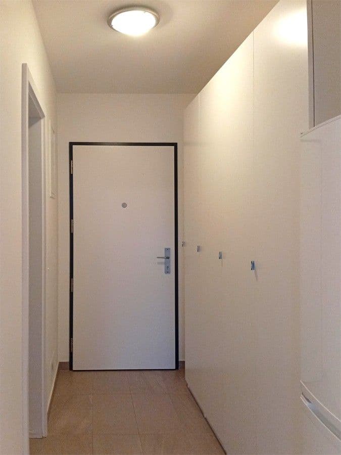 Prenájom bytu 1-izbový 34 m², Moravcových, Praha, Praha Prenájom bytu 1-izbový 34 m², Moravcových, Praha, Praha