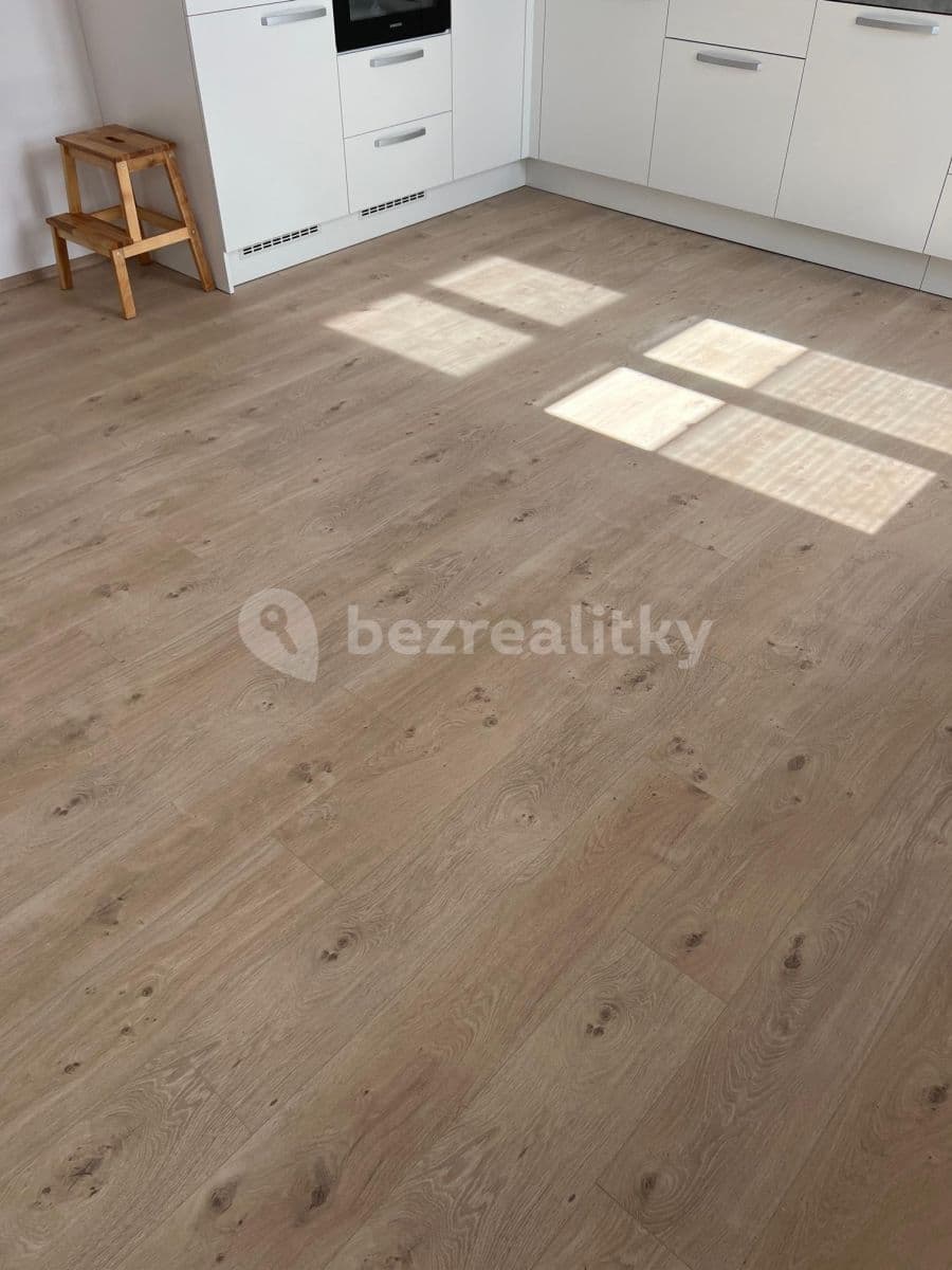 Prenájom bytu 2-izbový 67 m², Hálkova, Humpolec, Kraj Vysočina Prenájom bytu 2-izbový 67 m², Hálkova, Humpolec, Kraj Vysočina