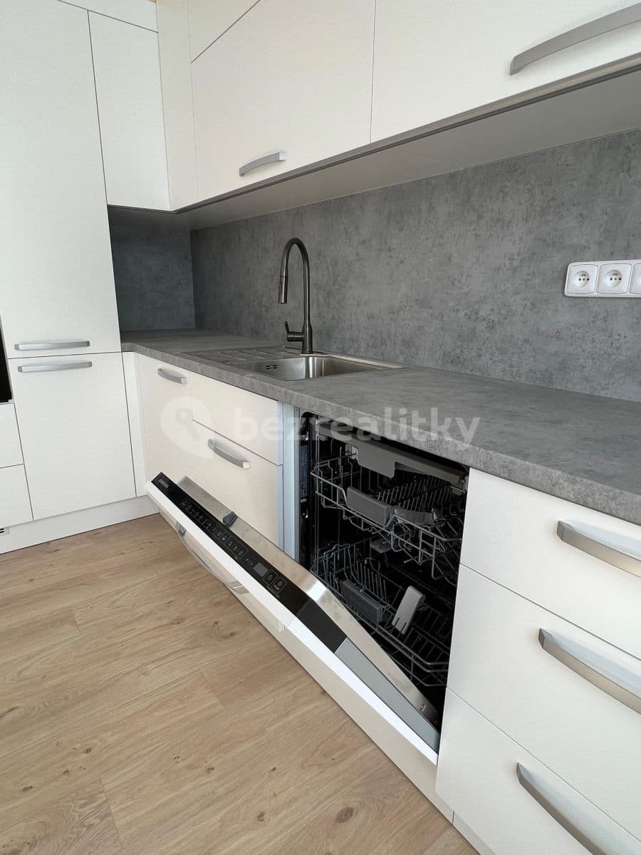 Prenájom bytu 2-izbový 67 m², Hálkova, Humpolec, Kraj Vysočina Prenájom bytu 2-izbový 67 m², Hálkova, Humpolec, Kraj Vysočina