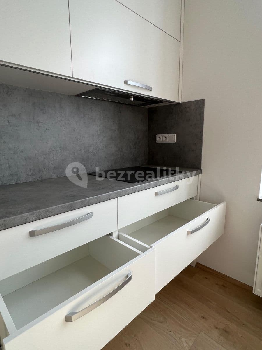 Prenájom bytu 2-izbový 67 m², Hálkova, Humpolec, Kraj Vysočina Prenájom bytu 2-izbový 67 m², Hálkova, Humpolec, Kraj Vysočina