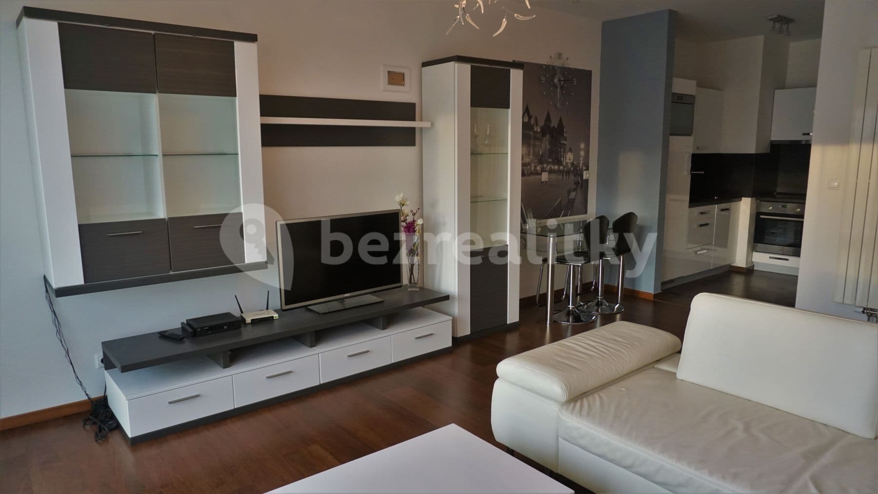 Prenájom bytu 2-izbový 53 m², Frankovská, Nové Mesto, Bratislavský kraj Prenájom bytu 2-izbový 53 m², Frankovská, Nové Mesto, Bratislavský kraj