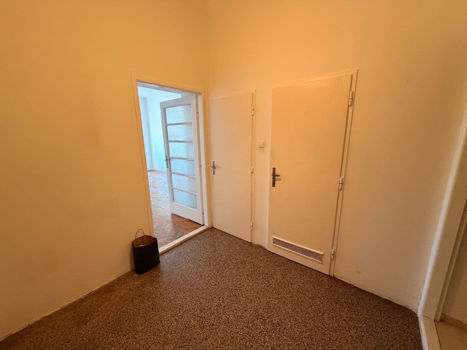 Prenájom bytu 2-izbový 55 m², Kandertova, Praha, Praha Prenájom bytu 2-izbový 55 m², Kandertova, Praha, Praha