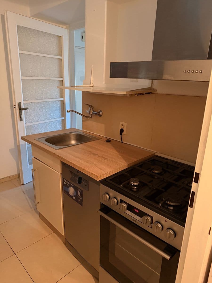 Prenájom bytu 2-izbový 55 m², Kandertova, Praha, Praha Prenájom bytu 2-izbový 55 m², Kandertova, Praha, Praha