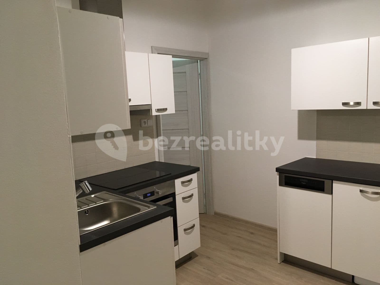 Prenájom bytu 1-izbový 35 m², Eimova, Brno, Jihomoravský kraj Prenájom bytu 1-izbový 35 m², Eimova, Brno, Jihomoravský kraj
