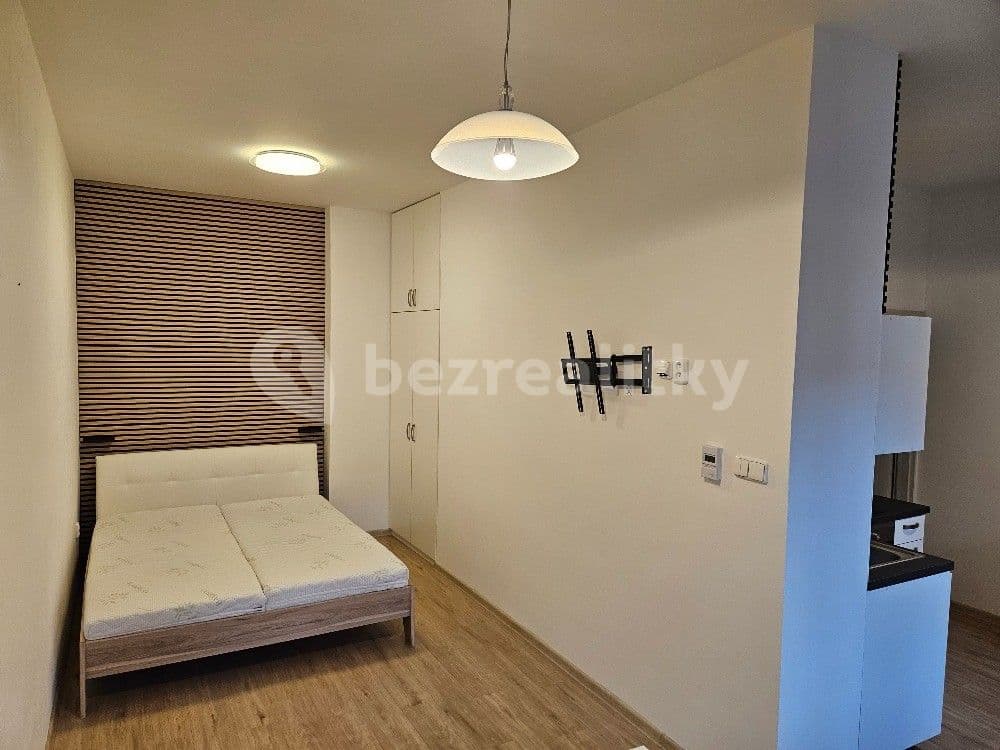 Prenájom bytu 1-izbový 35 m², Eimova, Brno, Jihomoravský kraj Prenájom bytu 1-izbový 35 m², Eimova, Brno, Jihomoravský kraj