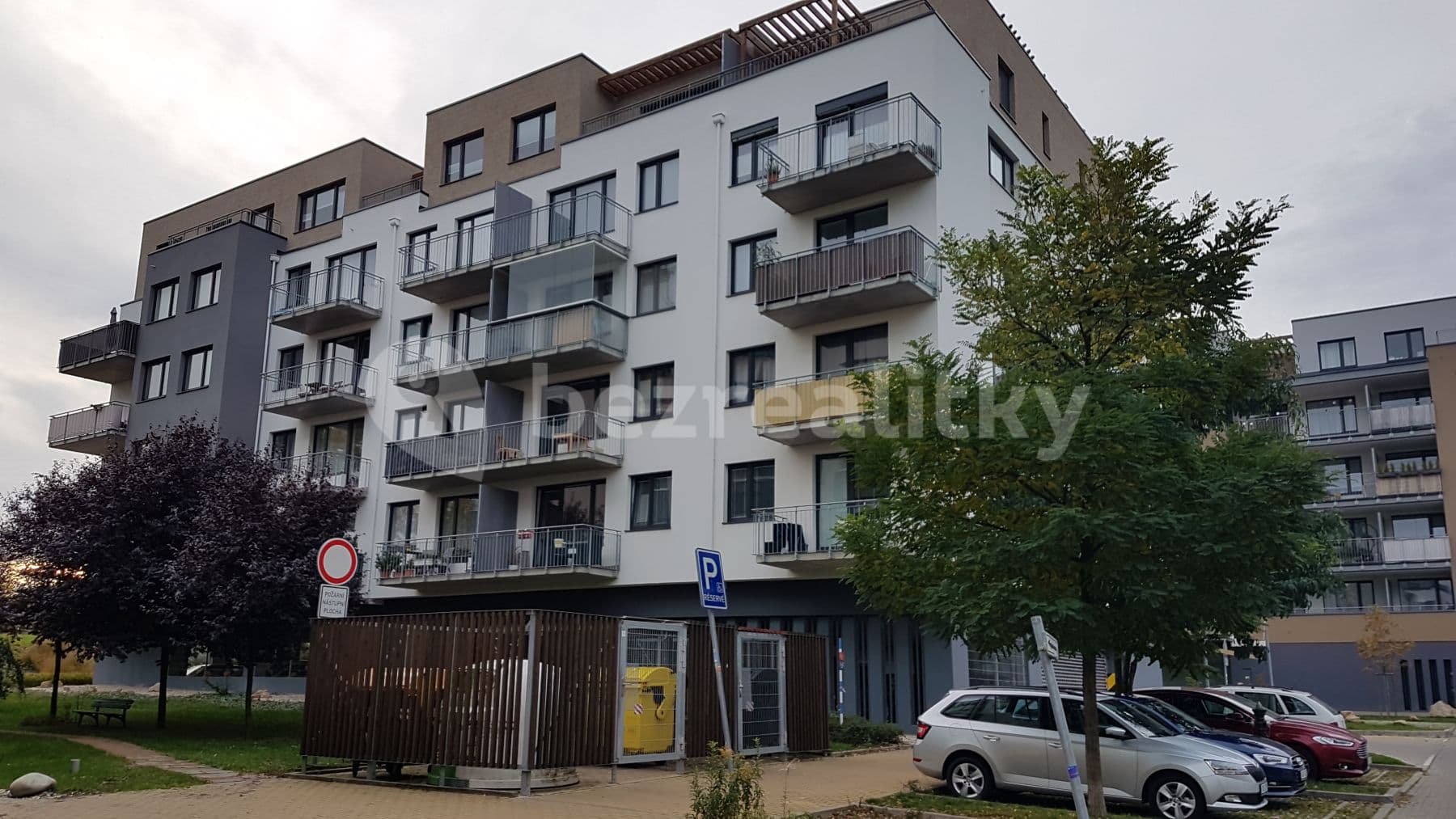Prenájom bytu 2-izbový 64 m², Makedonská, Praha, Praha Prenájom bytu 2-izbový 64 m², Makedonská, Praha, Praha