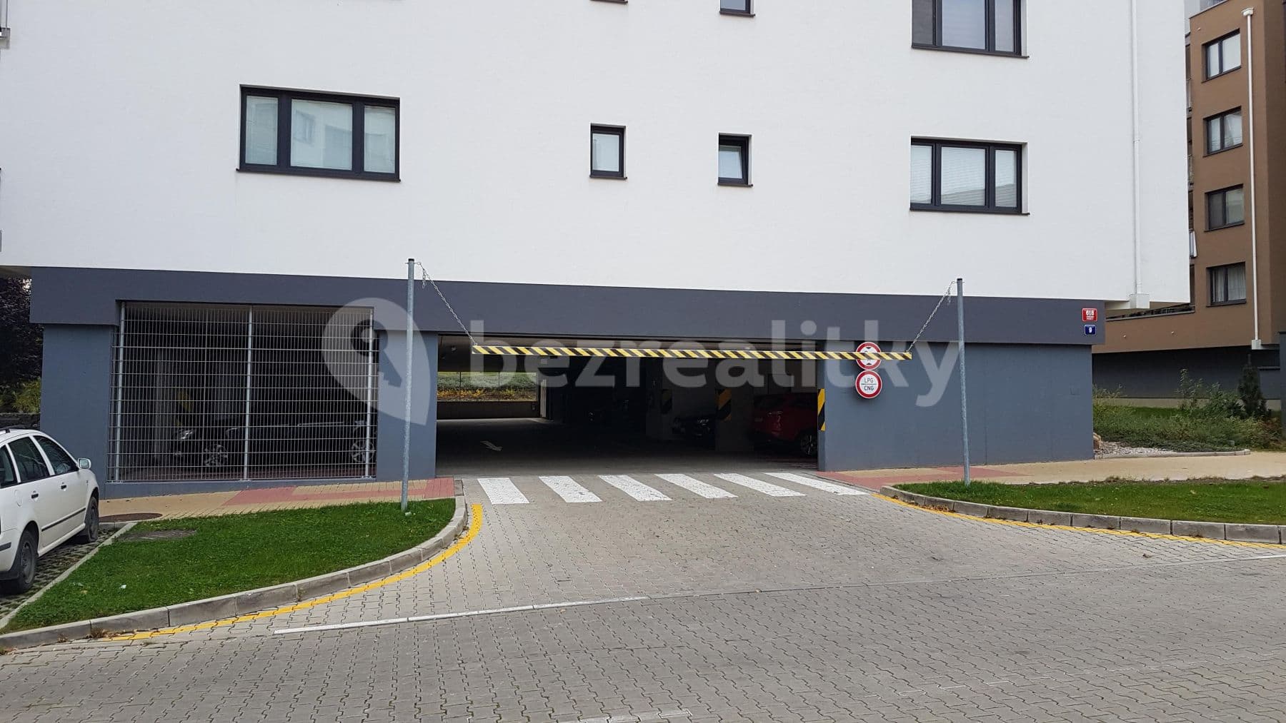 Prenájom bytu 2-izbový 64 m², Makedonská, Praha, Praha Prenájom bytu 2-izbový 64 m², Makedonská, Praha, Praha