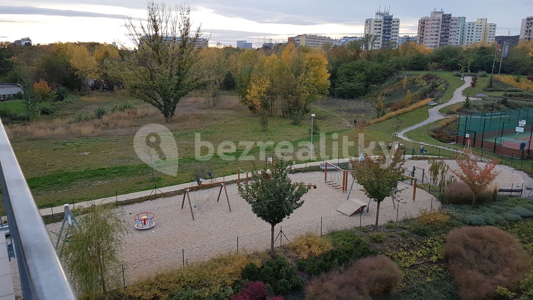 Prenájom bytu 2-izbový 64 m², Makedonská, Praha, Praha Prenájom bytu 2-izbový 64 m², Makedonská, Praha, Praha