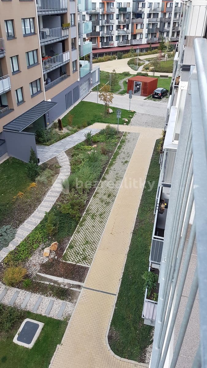 Prenájom bytu 2-izbový 64 m², Makedonská, Praha, Praha Prenájom bytu 2-izbový 64 m², Makedonská, Praha, Praha