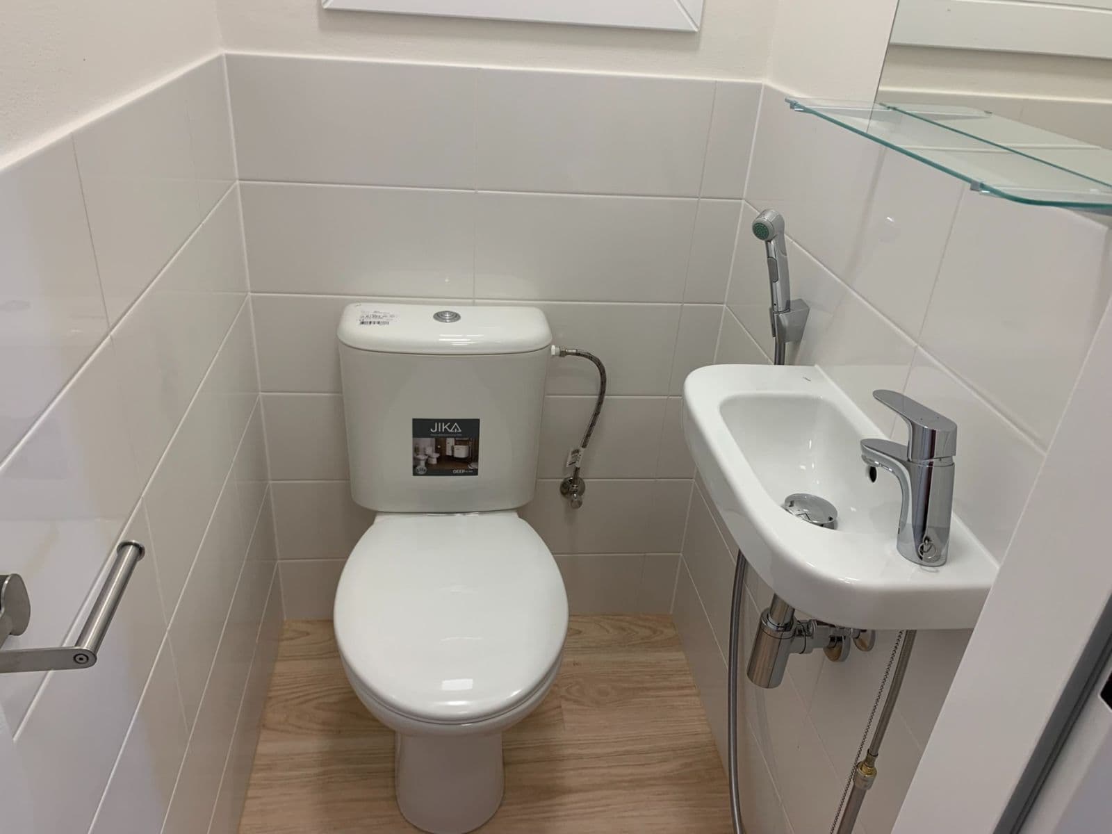 Prenájom bytu 3-izbový 68 m², Nevanova, Praha, Praha Prenájom bytu 3-izbový 68 m², Nevanova, Praha, Praha