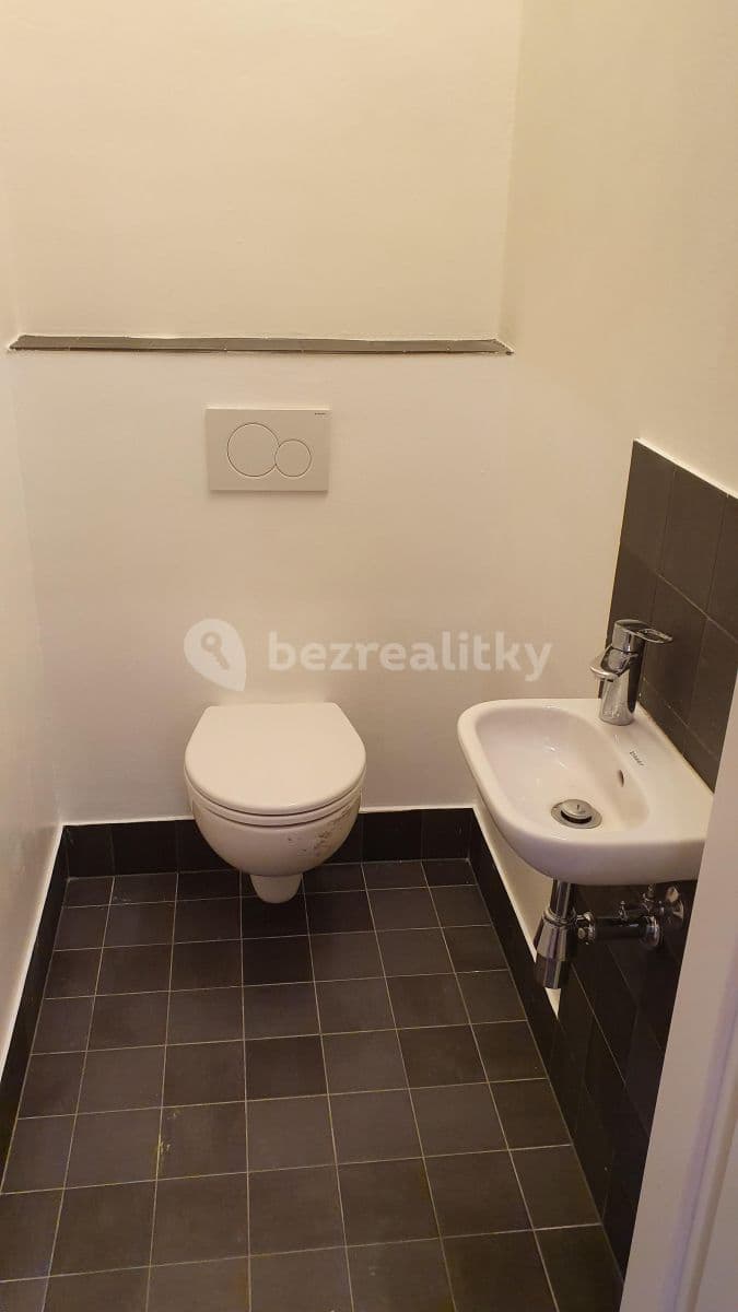 Prenájom bytu 70 m², Smetanovo nábřeží, Hradec Králové, Královéhradecký kraj Prenájom bytu 70 m², Smetanovo nábřeží, Hradec Králové, Královéhradecký kraj