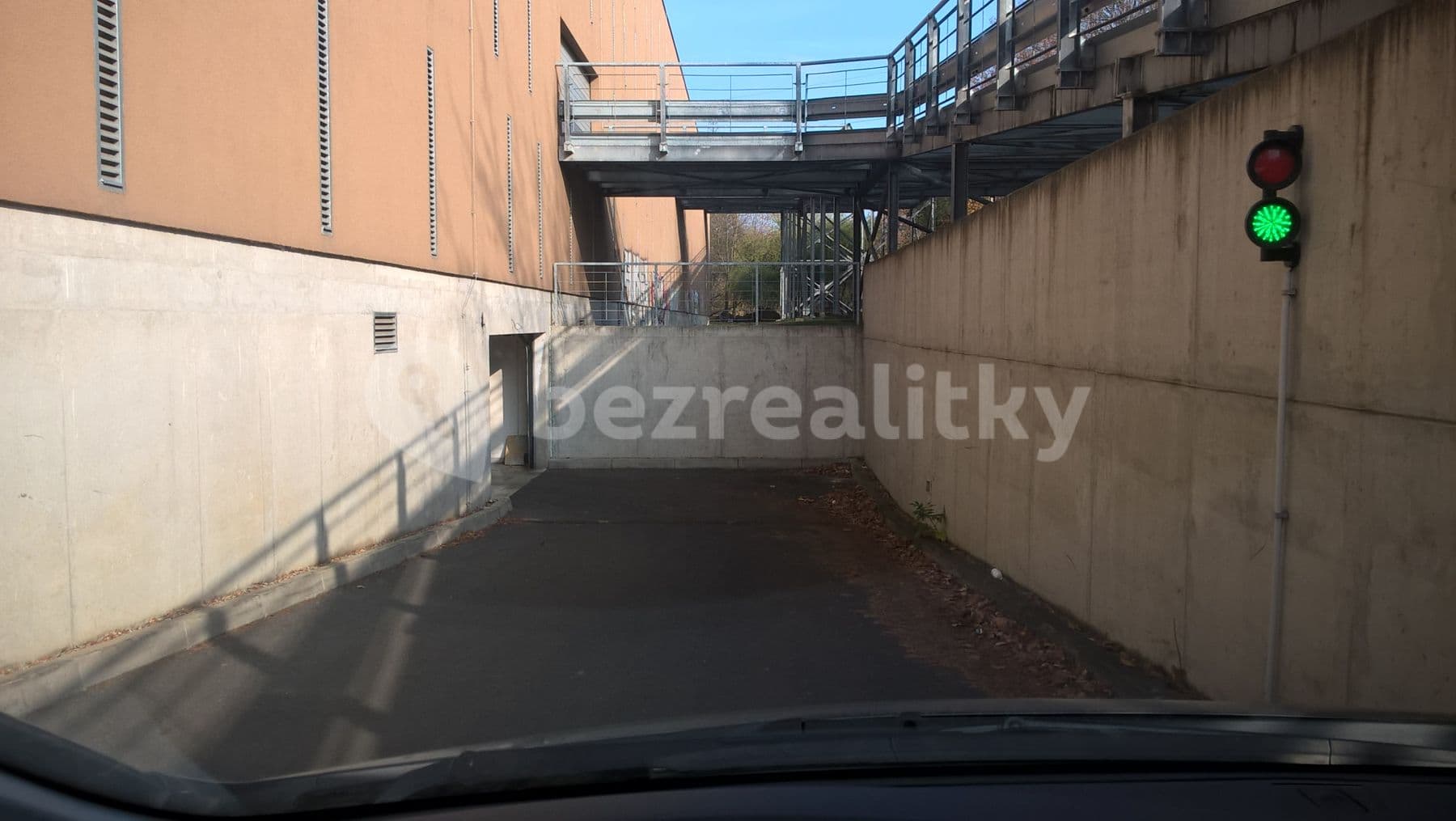 Prenájom garáže 17 m², Lovosická, Praha, Praha Prenájom garáže 17 m², Lovosická, Praha, Praha