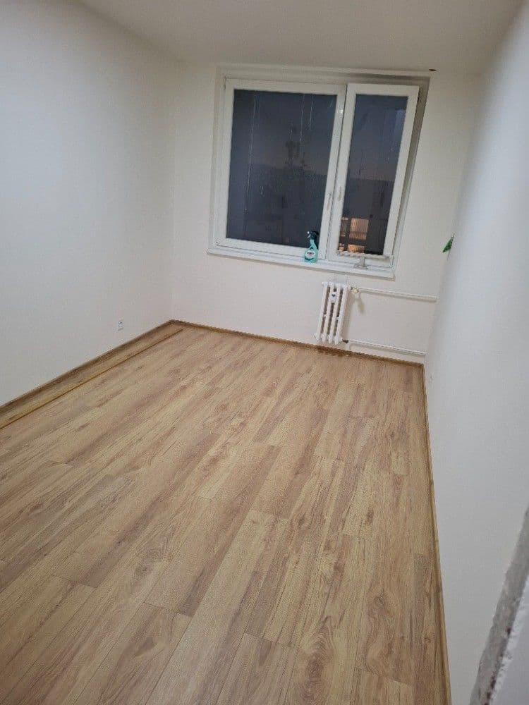 Prenájom bytu 2-izbový 45 m², Hráského, Praha, Praha Prenájom bytu 2-izbový 45 m², Hráského, Praha, Praha