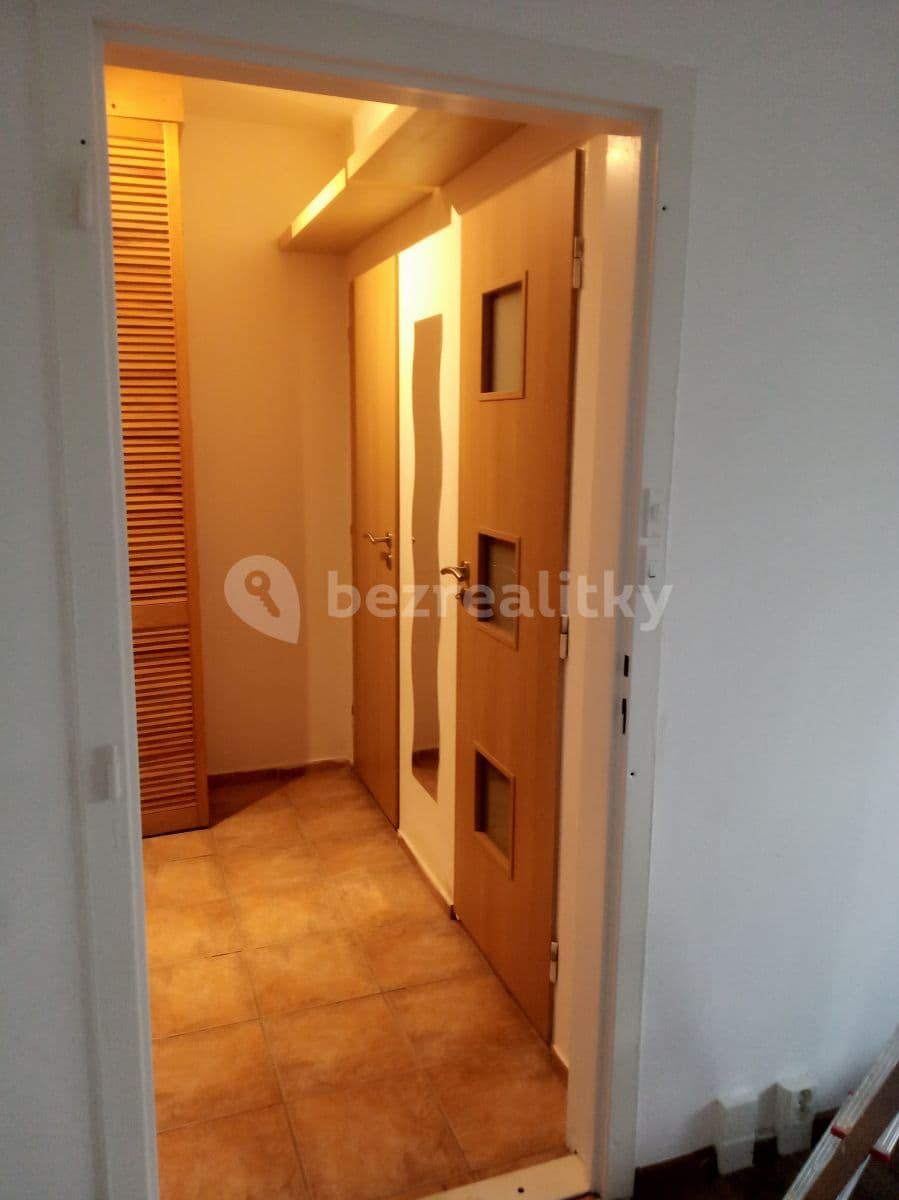 Prenájom bytu 1-izbový 30 m², Květnového vítězství, Praha, Praha Prenájom bytu 1-izbový 30 m², Květnového vítězství, Praha, Praha
