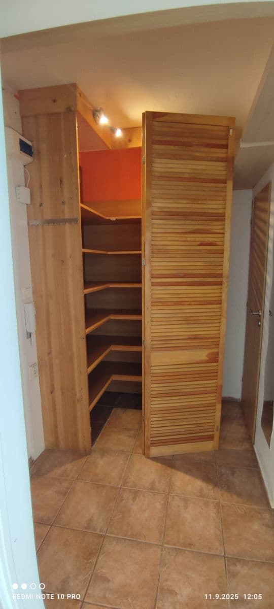 Prenájom bytu 1-izbový 30 m², Květnového vítězství, Praha, Praha Prenájom bytu 1-izbový 30 m², Květnového vítězství, Praha, Praha