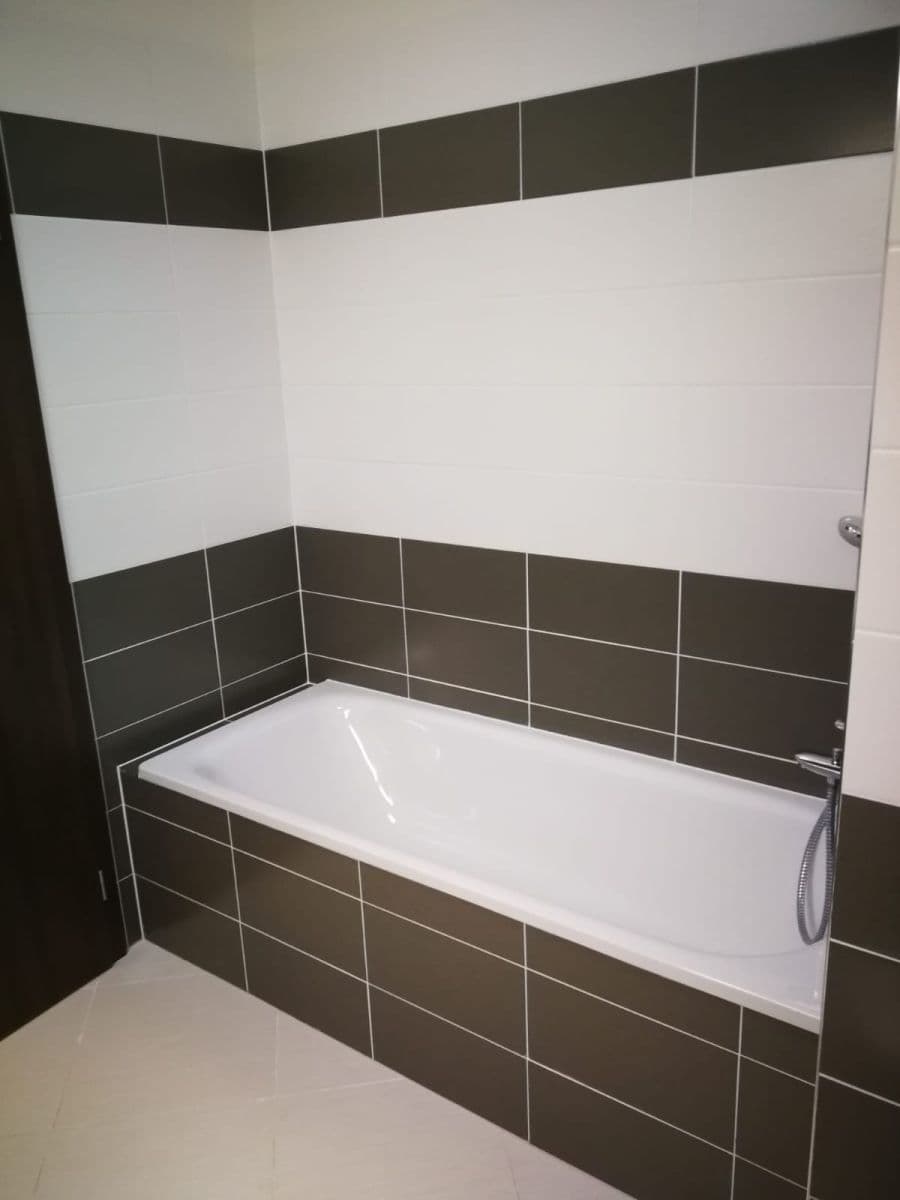Prenájom bytu 2-izbový 62 m², Makedonská, Praha, Praha Prenájom bytu 2-izbový 62 m², Makedonská, Praha, Praha