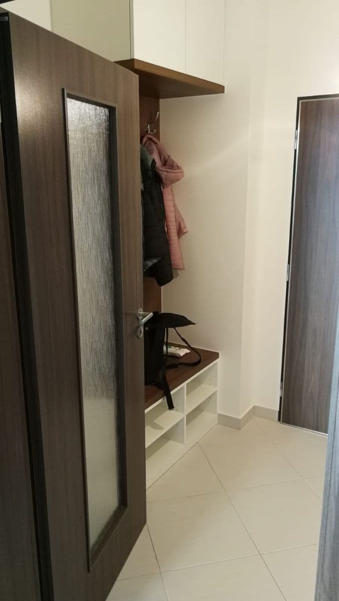 Prenájom bytu 2-izbový 62 m², Makedonská, Praha, Praha Prenájom bytu 2-izbový 62 m², Makedonská, Praha, Praha