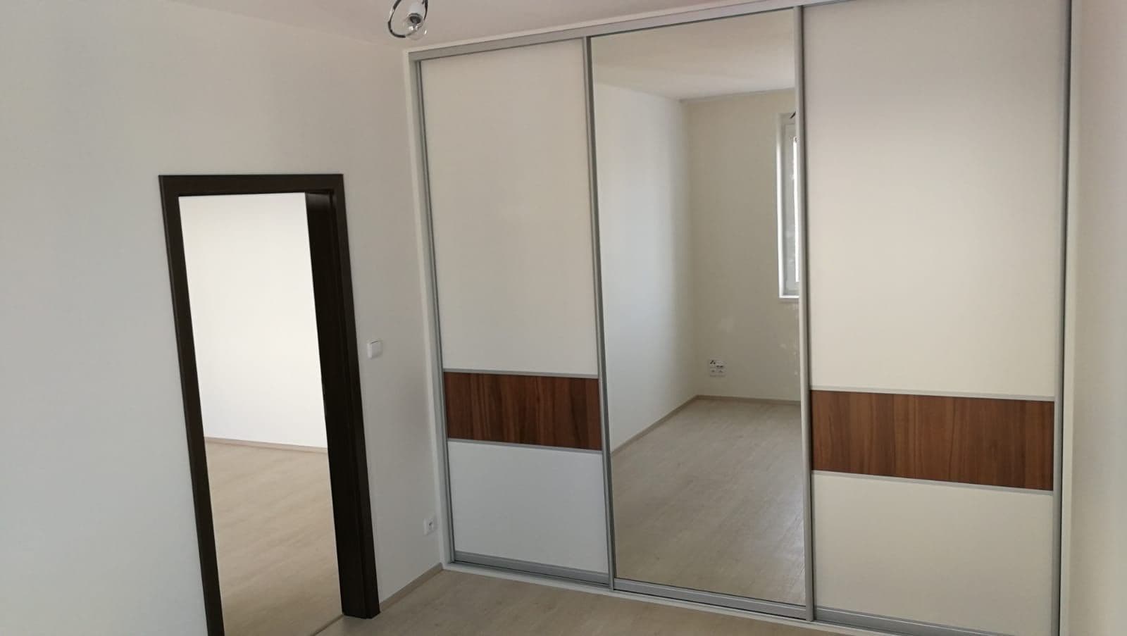 Prenájom bytu 2-izbový 62 m², Makedonská, Praha, Praha Prenájom bytu 2-izbový 62 m², Makedonská, Praha, Praha