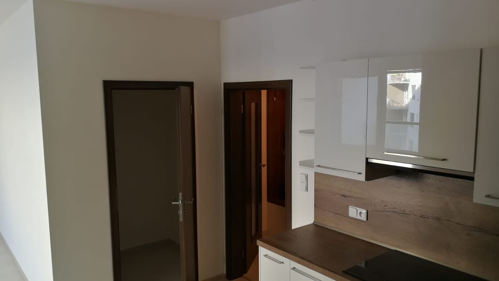 Prenájom bytu 2-izbový 62 m², Makedonská, Praha, Praha Prenájom bytu 2-izbový 62 m², Makedonská, Praha, Praha
