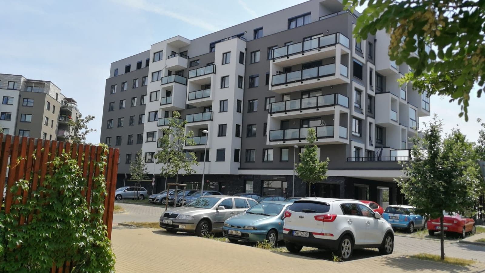 Prenájom bytu 2-izbový 62 m², Makedonská, Praha, Praha Prenájom bytu 2-izbový 62 m², Makedonská, Praha, Praha