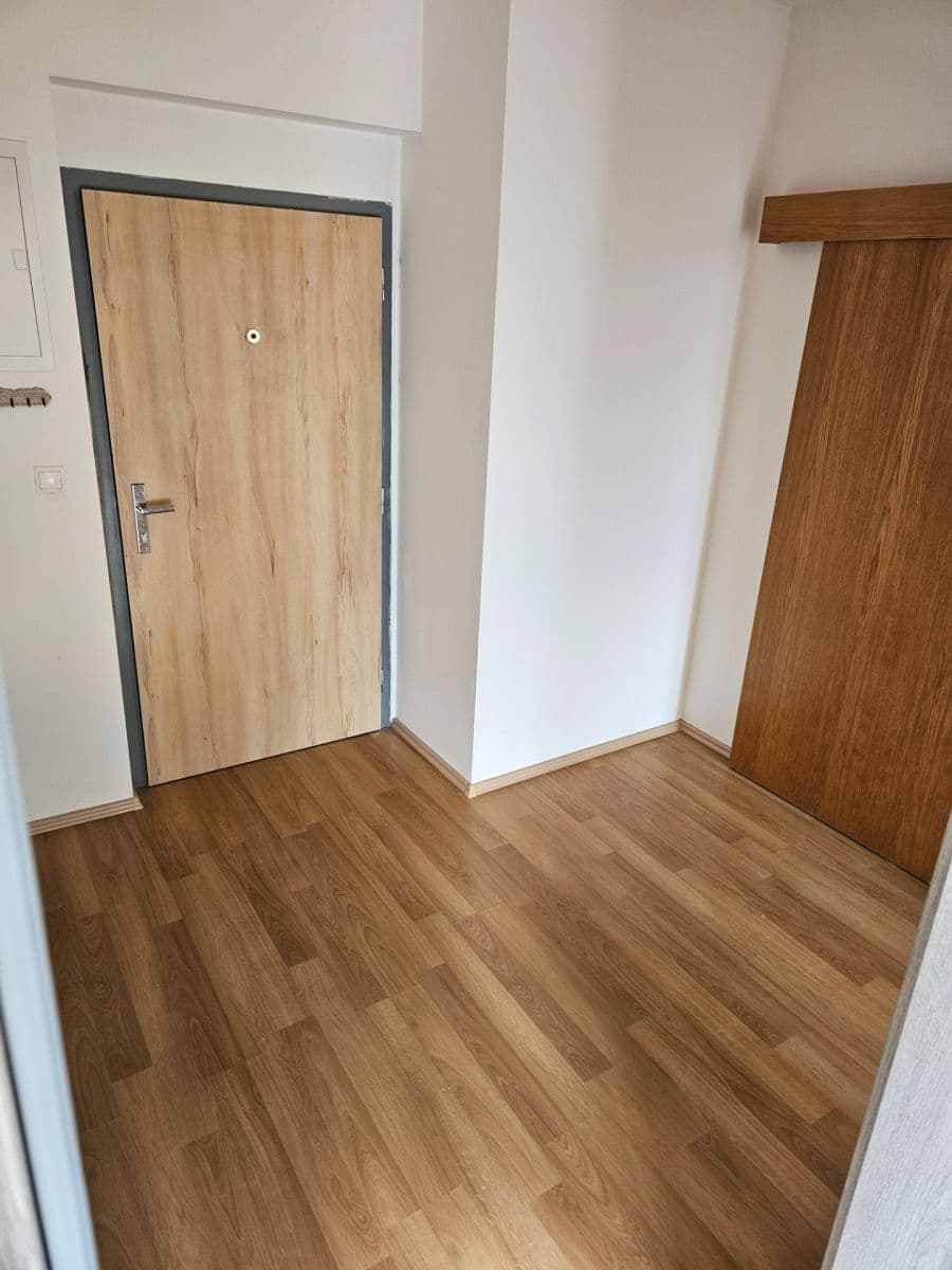 Prenájom bytu 2-izbový 53 m², Na Výsluní, Říčany, Středočeský kraj Prenájom bytu 2-izbový 53 m², Na Výsluní, Říčany, Středočeský kraj