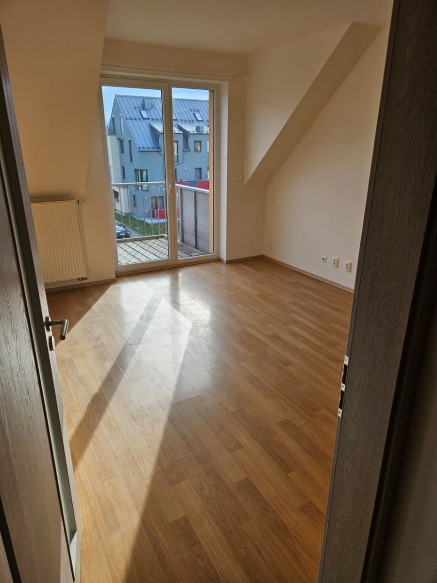 Prenájom bytu 2-izbový 53 m², Na Výsluní, Říčany, Středočeský kraj Prenájom bytu 2-izbový 53 m², Na Výsluní, Říčany, Středočeský kraj