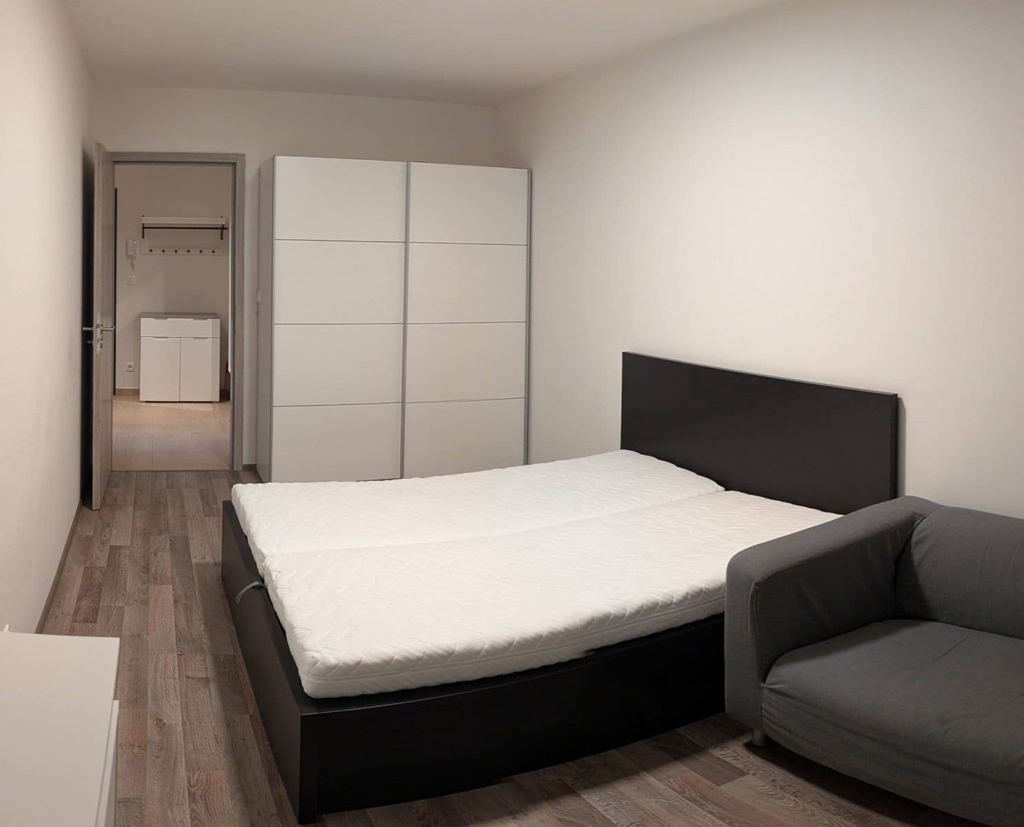 Prenájom bytu 2-izbový 54 m², Moravcových, Praha, Praha Prenájom bytu 2-izbový 54 m², Moravcových, Praha, Praha