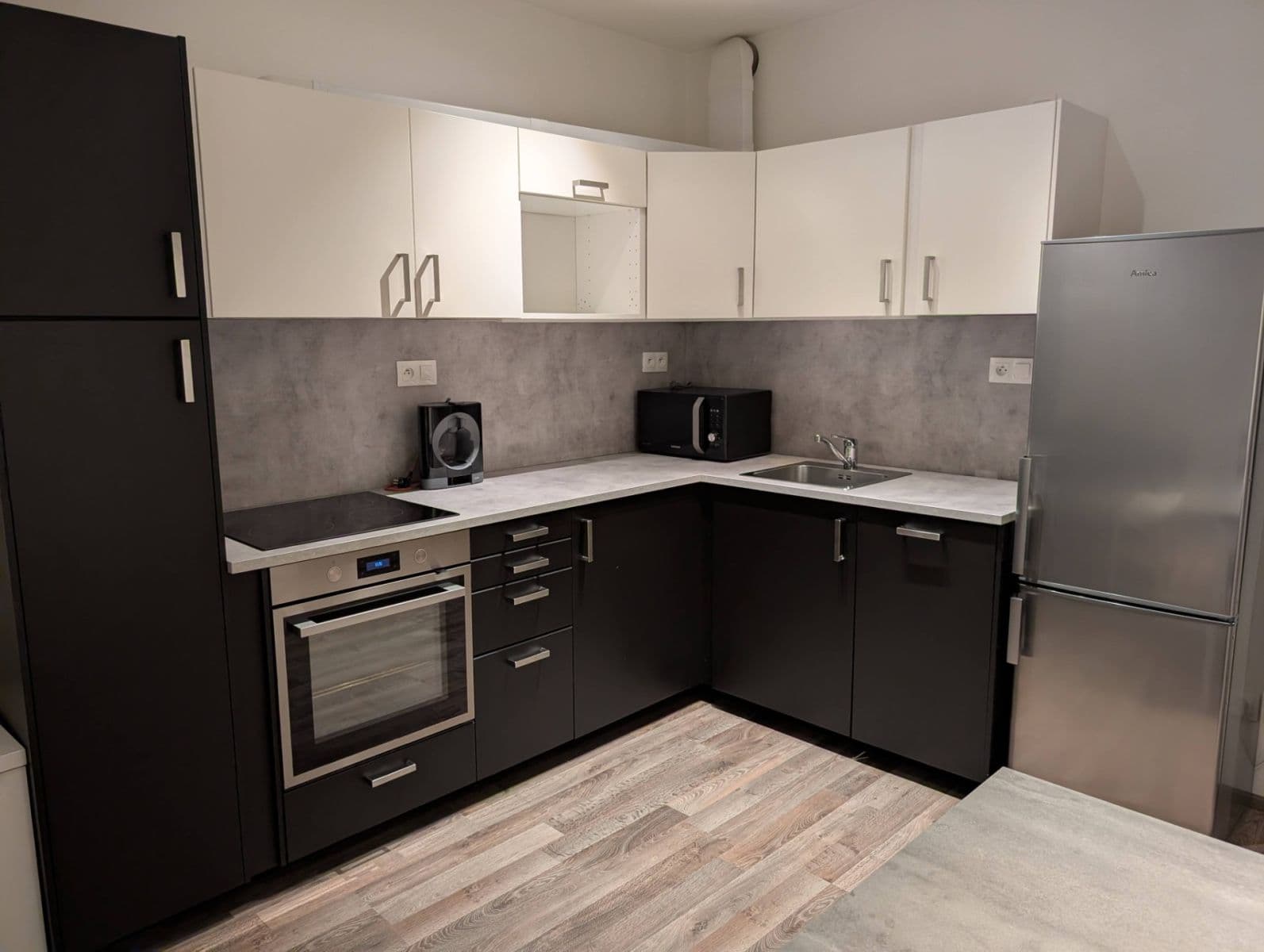 Prenájom bytu 2-izbový 54 m², Moravcových, Praha, Praha Prenájom bytu 2-izbový 54 m², Moravcových, Praha, Praha