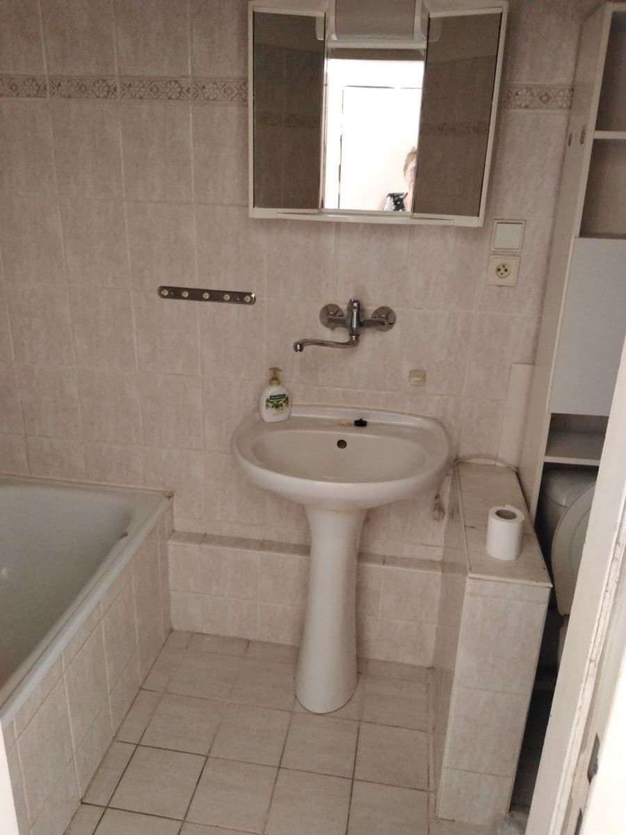 Prenájom bytu 2-izbový 53 m², Husova tř., České Budějovice, Jihočeský kraj Prenájom bytu 2-izbový 53 m², Husova tř., České Budějovice, Jihočeský kraj