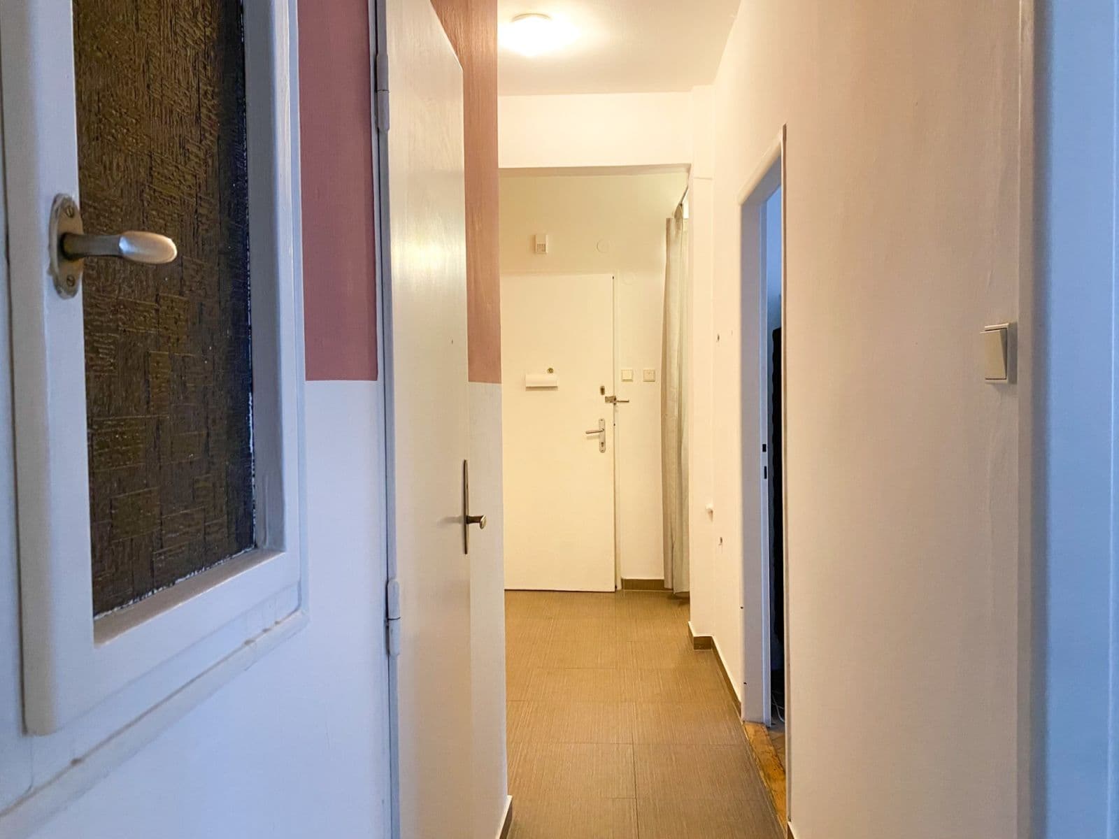 Prenájom bytu 1-izbový 47 m², Stroupežnického, Praha, Praha Prenájom bytu 1-izbový 47 m², Stroupežnického, Praha, Praha