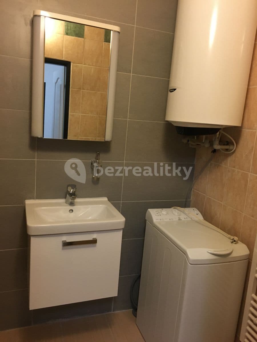 Prenájom bytu 3-izbový 73 m², Lidická, Mutějovice, Středočeský kraj Prenájom bytu 3-izbový 73 m², Lidická, Mutějovice, Středočeský kraj