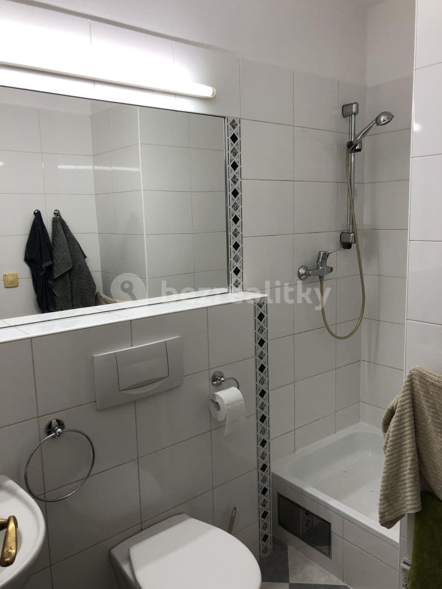 Prenájom bytu 2-izbový 33 m², Mozartova, Praha, Praha Prenájom bytu 2-izbový 33 m², Mozartova, Praha, Praha