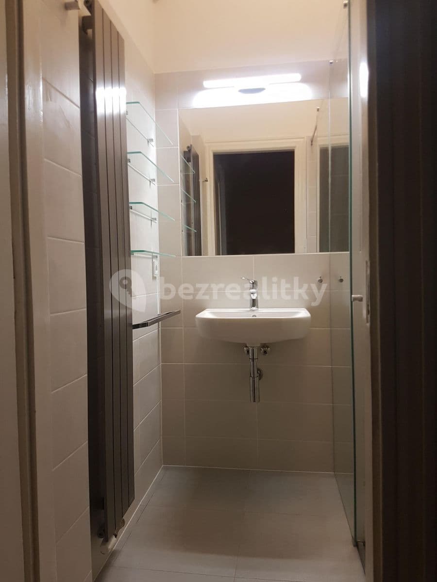 Prenájom bytu 2-izbový 50 m², Jaselská, Praha, Praha Prenájom bytu 2-izbový 50 m², Jaselská, Praha, Praha