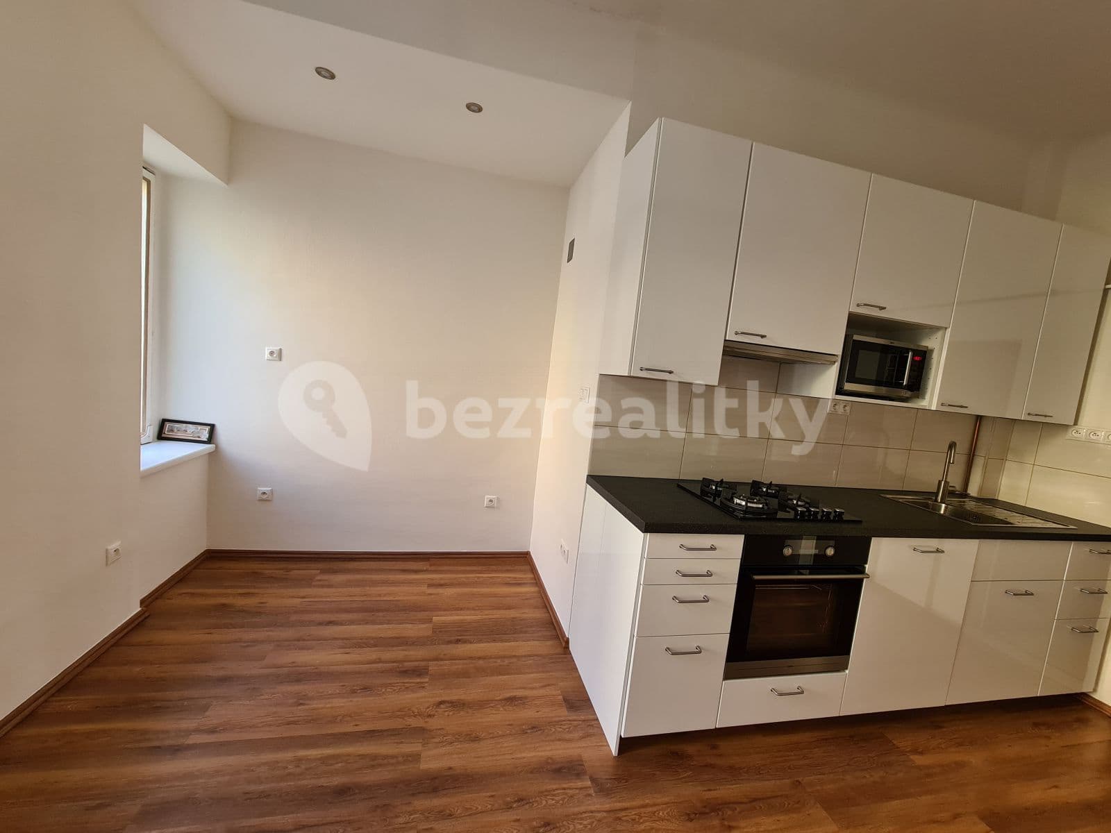 Prenájom bytu 2-izbový 53 m², Víta Nejedlého, Praha, Praha Prenájom bytu 2-izbový 53 m², Víta Nejedlého, Praha, Praha