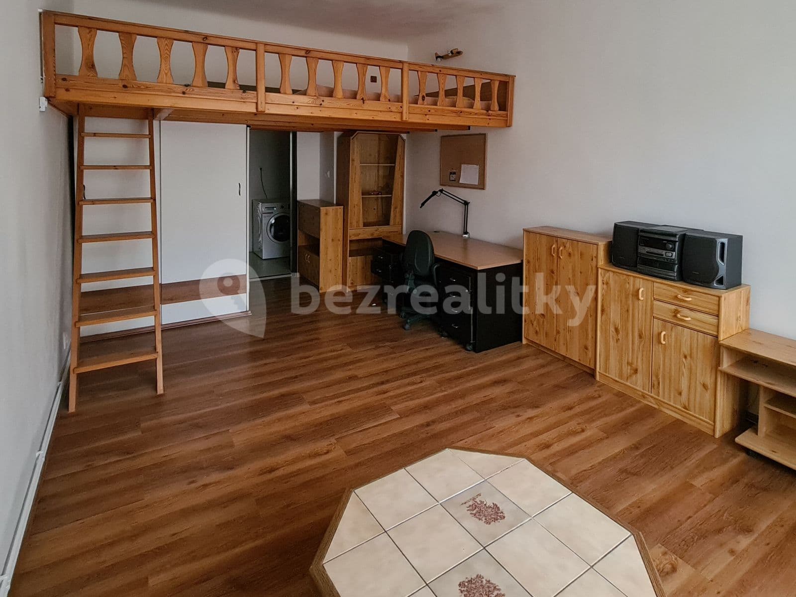 Prenájom bytu 2-izbový 53 m², Víta Nejedlého, Praha, Praha Prenájom bytu 2-izbový 53 m², Víta Nejedlého, Praha, Praha