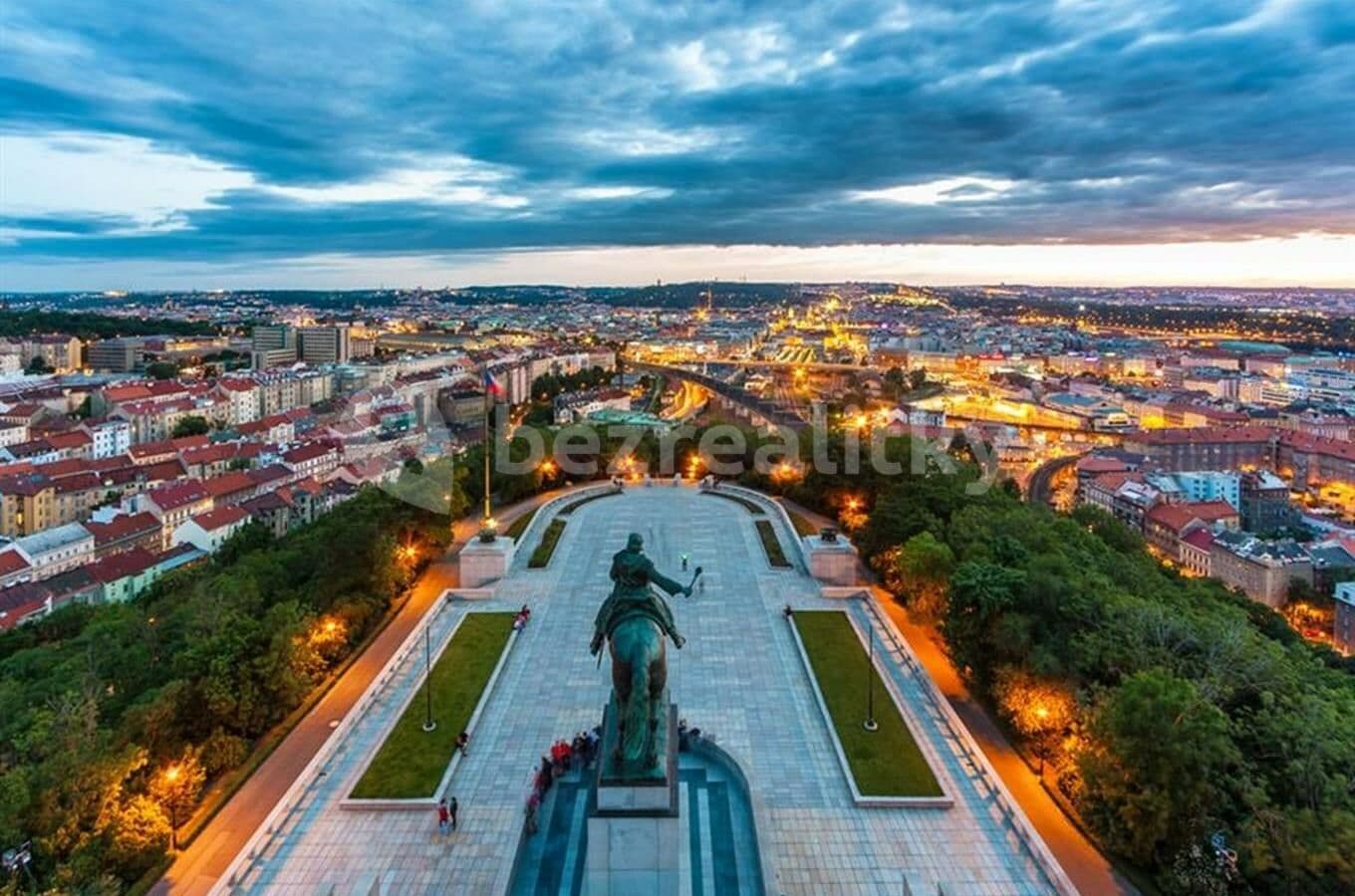 Prenájom bytu 2-izbový 53 m², Víta Nejedlého, Praha, Praha Prenájom bytu 2-izbový 53 m², Víta Nejedlého, Praha, Praha