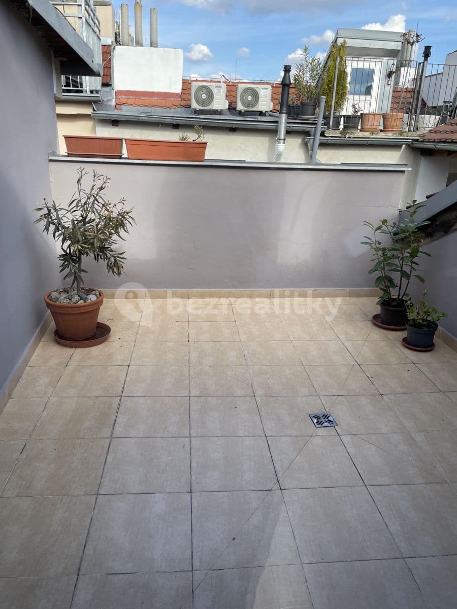 Prenájom bytu 2-izbový 54 m², Grafická, Praha, Praha Prenájom bytu 2-izbový 54 m², Grafická, Praha, Praha