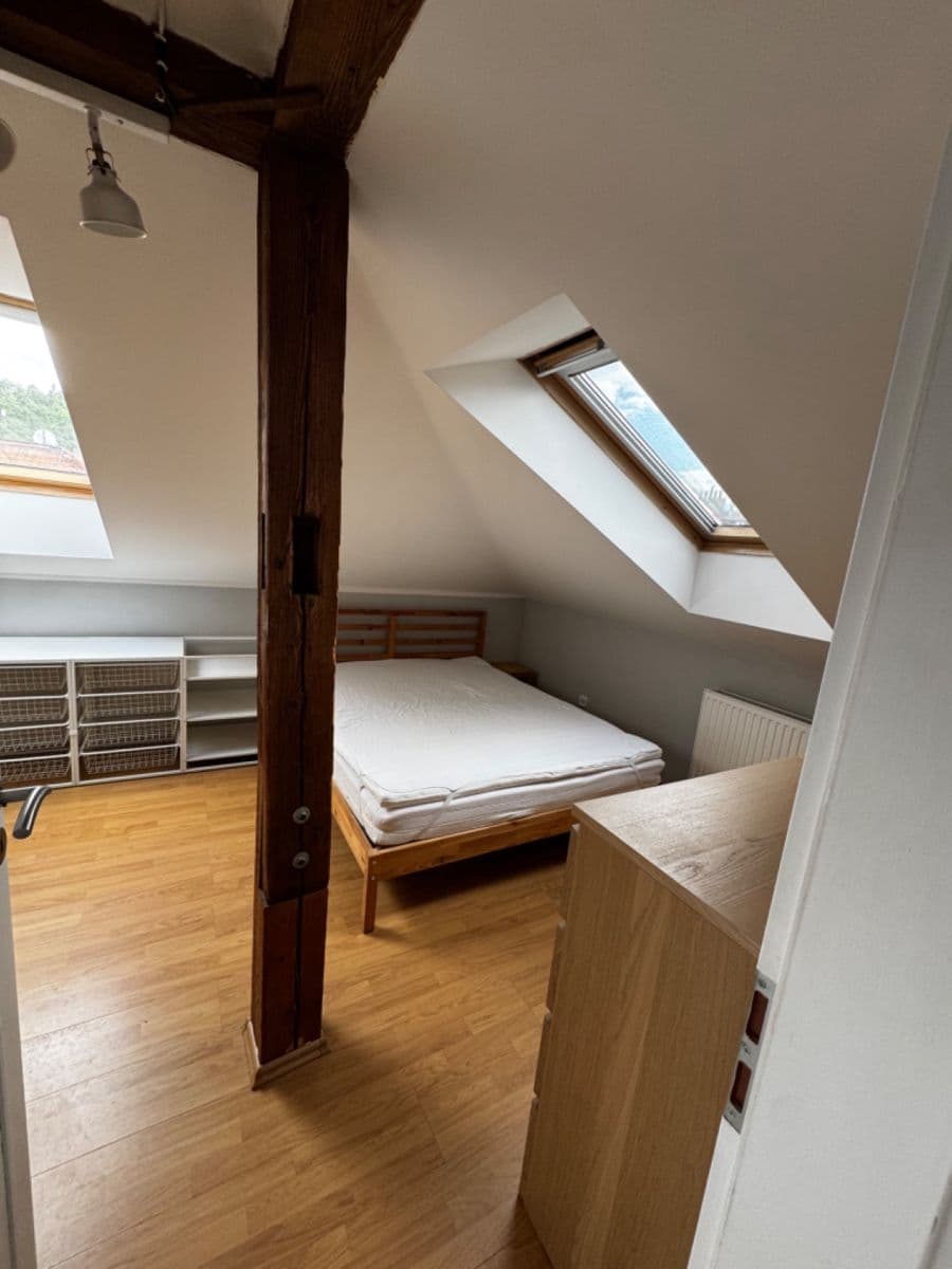 Prenájom bytu 2-izbový 54 m², Grafická, Praha, Praha Prenájom bytu 2-izbový 54 m², Grafická, Praha, Praha