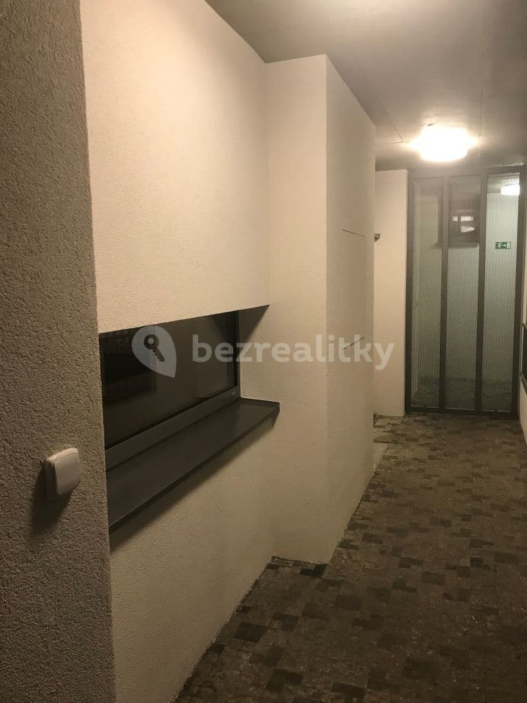 Prenájom bytu 2-izbový 49 m², Prachnerova, Praha, Praha Prenájom bytu 2-izbový 49 m², Prachnerova, Praha, Praha