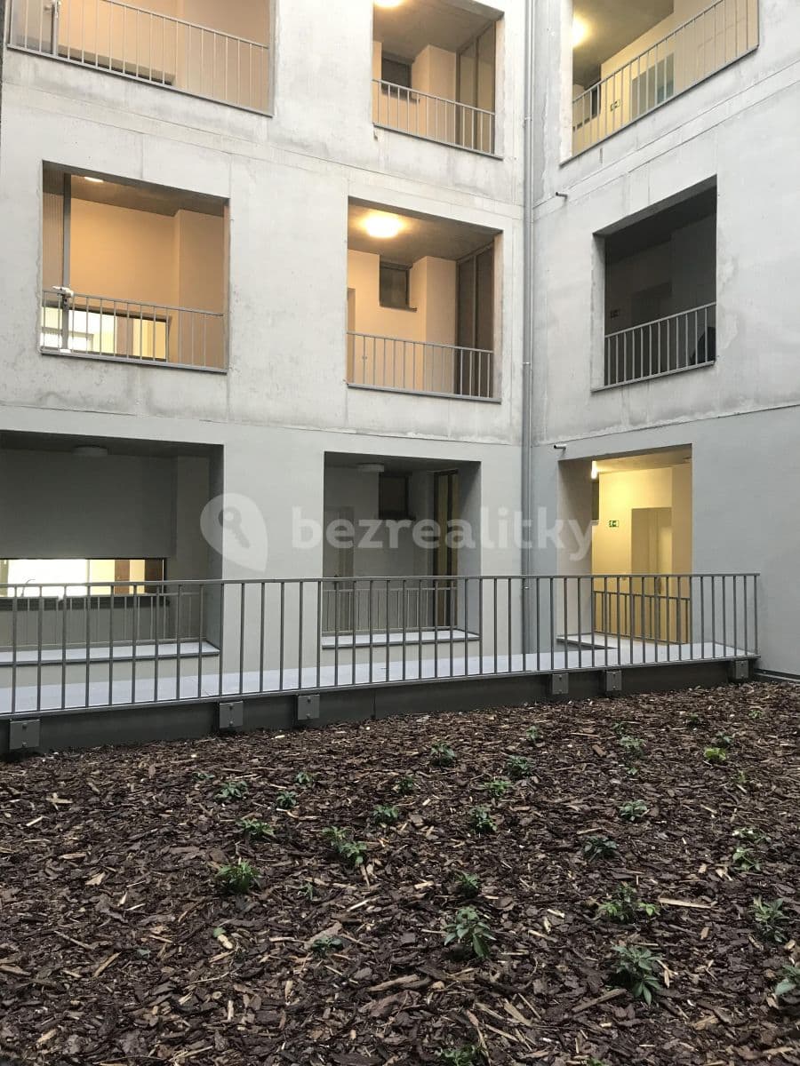 Prenájom bytu 2-izbový 49 m², Prachnerova, Praha, Praha Prenájom bytu 2-izbový 49 m², Prachnerova, Praha, Praha