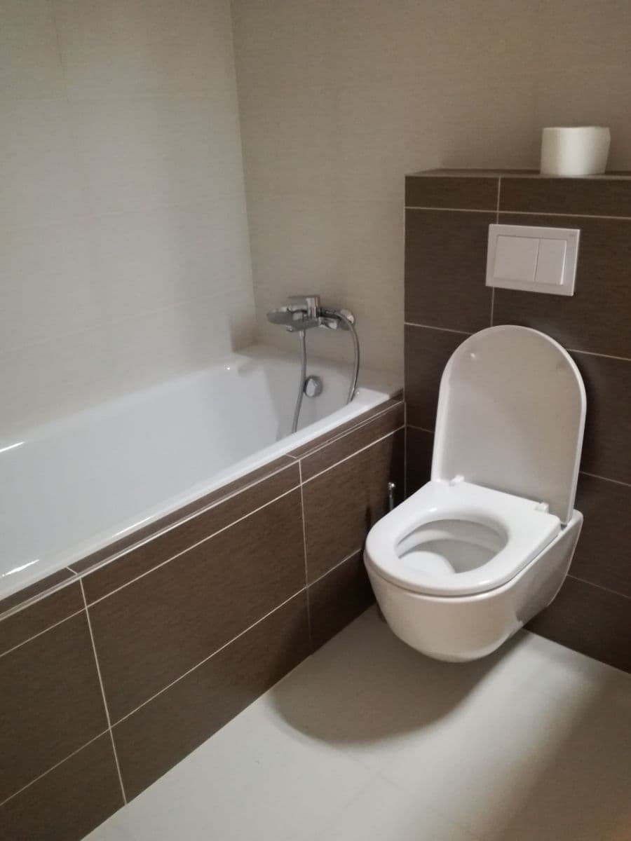 Prenájom bytu 2-izbový 60 m², Svatošových, Praha, Praha Prenájom bytu 2-izbový 60 m², Svatošových, Praha, Praha
