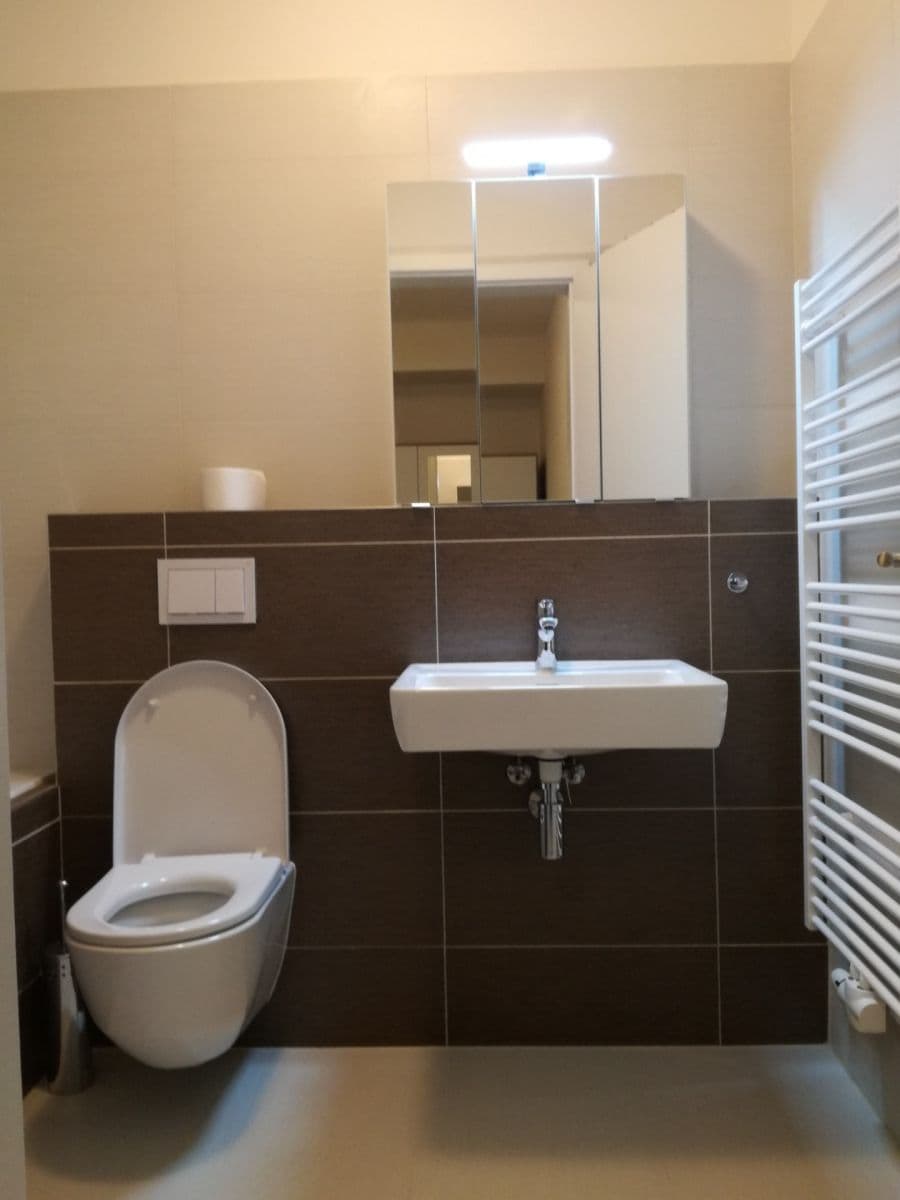 Prenájom bytu 2-izbový 60 m², Svatošových, Praha, Praha Prenájom bytu 2-izbový 60 m², Svatošových, Praha, Praha
