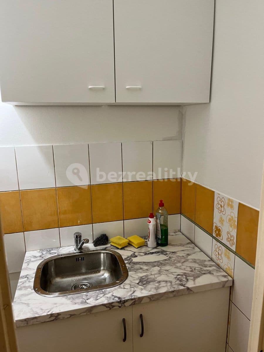 Prenájom bytu 5-izbový 89 m², Krylovecká, Praha, Praha Prenájom bytu 5-izbový 89 m², Krylovecká, Praha, Praha