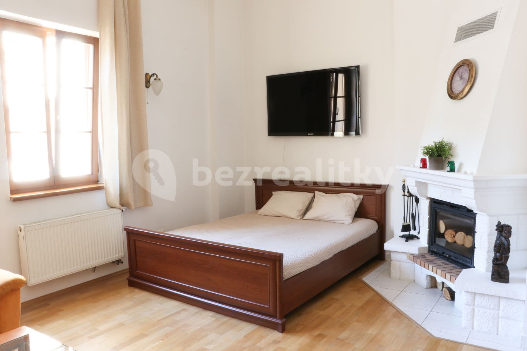 Prenájom bytu 2-izbový 96 m², Ve Smečkách, Praha, Praha Prenájom bytu 2-izbový 96 m², Ve Smečkách, Praha, Praha