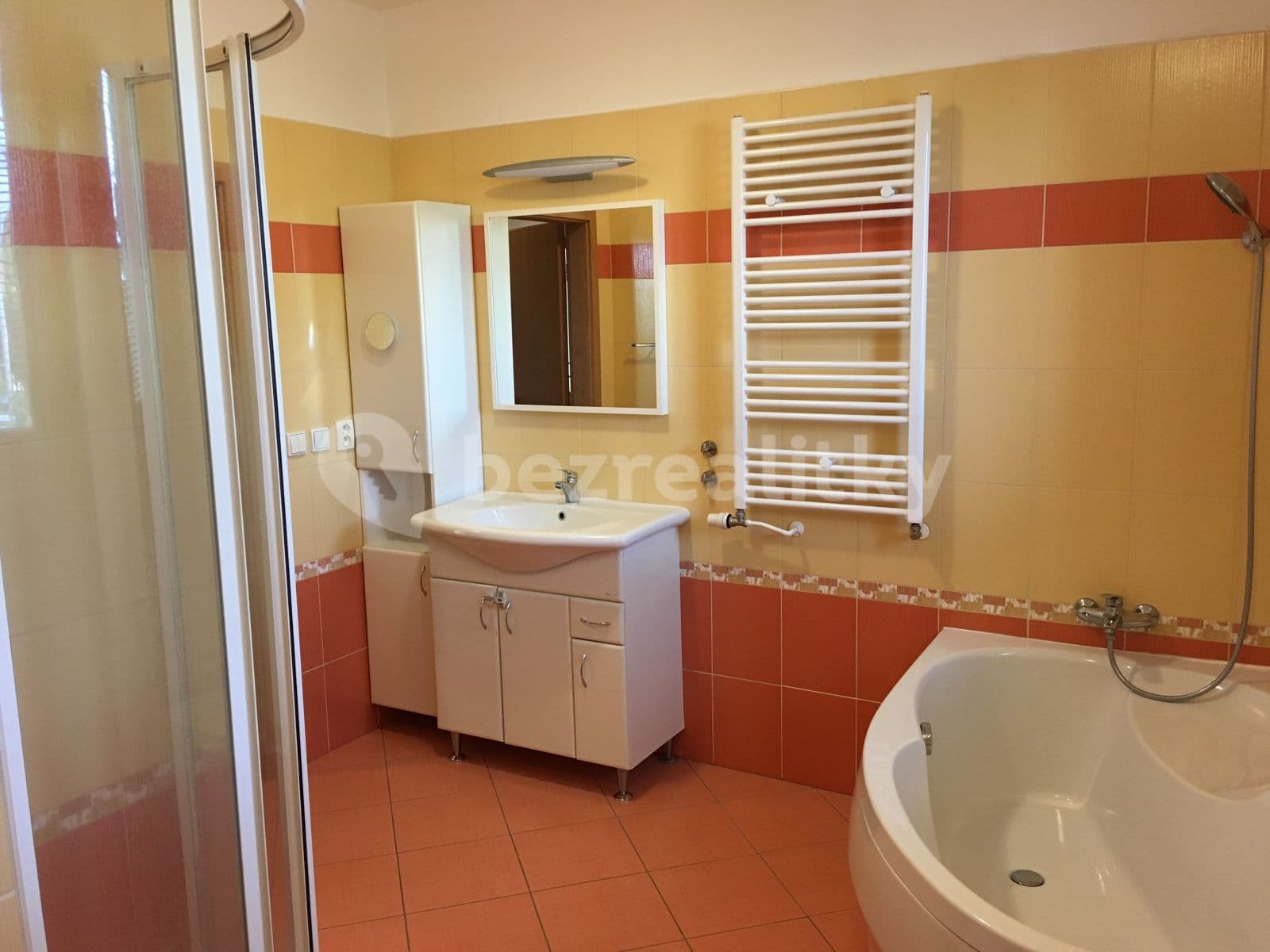 Prenájom bytu 3-izbový 72 m², Kudeříkové, Praha, Praha Prenájom bytu 3-izbový 72 m², Kudeříkové, Praha, Praha