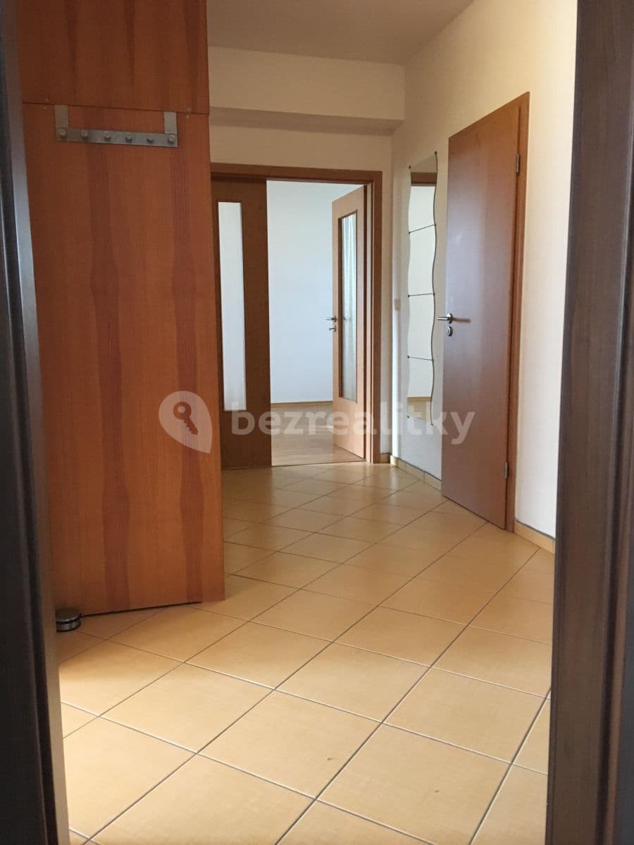 Prenájom bytu 3-izbový 72 m², Kudeříkové, Praha, Praha Prenájom bytu 3-izbový 72 m², Kudeříkové, Praha, Praha
