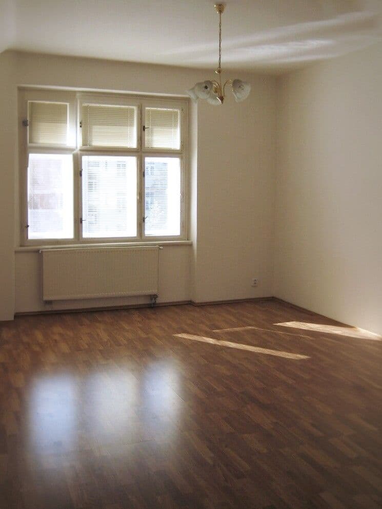 Prenájom bytu 2-izbový 45 m², Bulharská, Praha, Praha Prenájom bytu 2-izbový 45 m², Bulharská, Praha, Praha