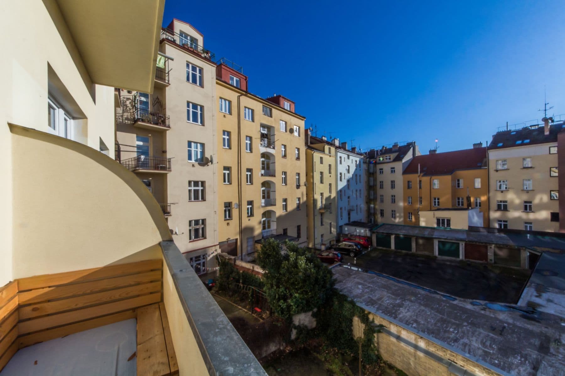 Prenájom bytu 2-izbový 45 m², Bulharská, Praha, Praha Prenájom bytu 2-izbový 45 m², Bulharská, Praha, Praha